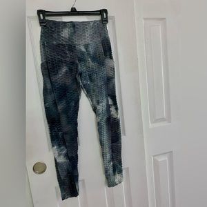 Honeycomb leggings